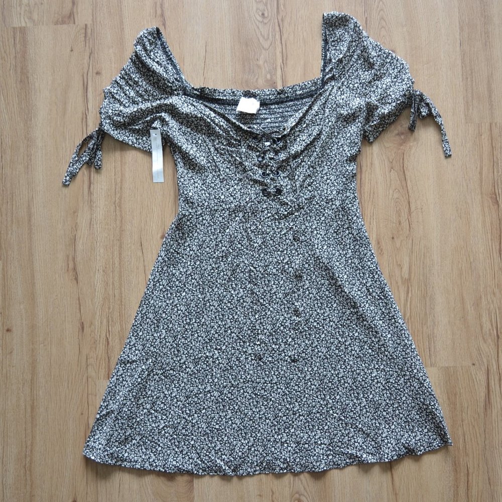 NWT Auguste Dress Size 6